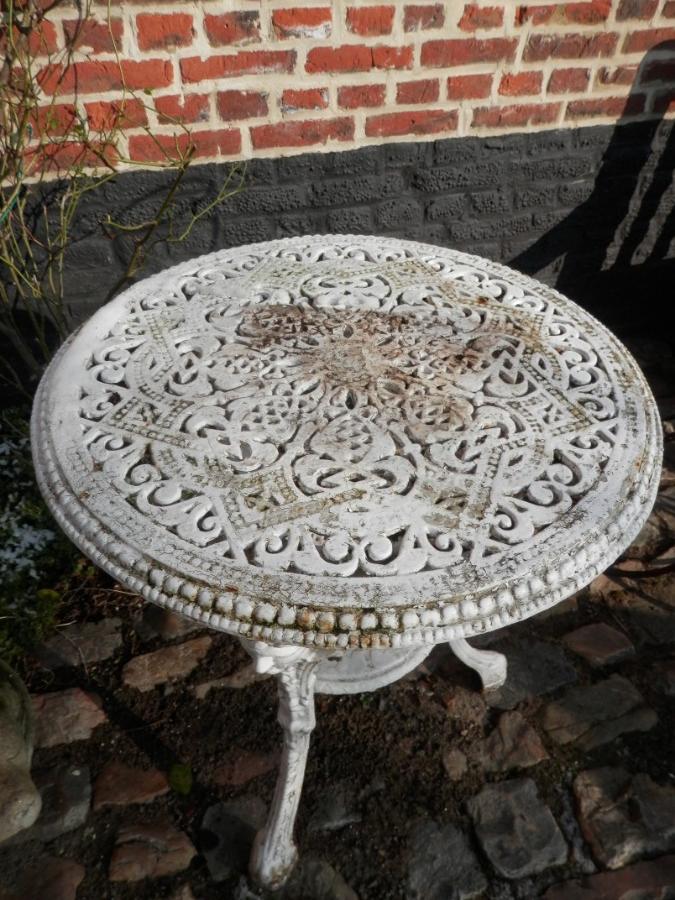 Table de jardin  en fonte époque 19ièm