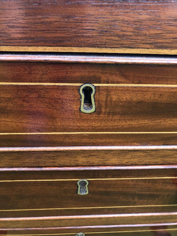 Pair of victorian chest of drawers . Very nice quality.