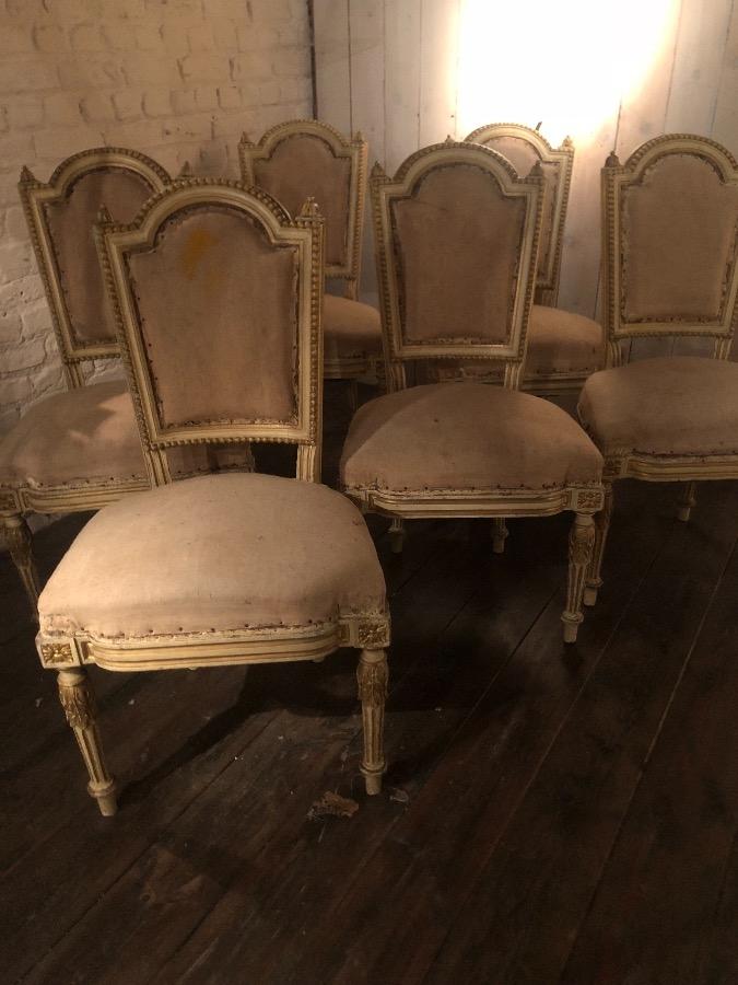 Série de 6 chaises Nap III en bon état 