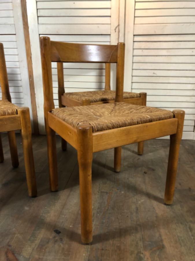 Set of 4 vintage CARIMATE chairs by Magistretti