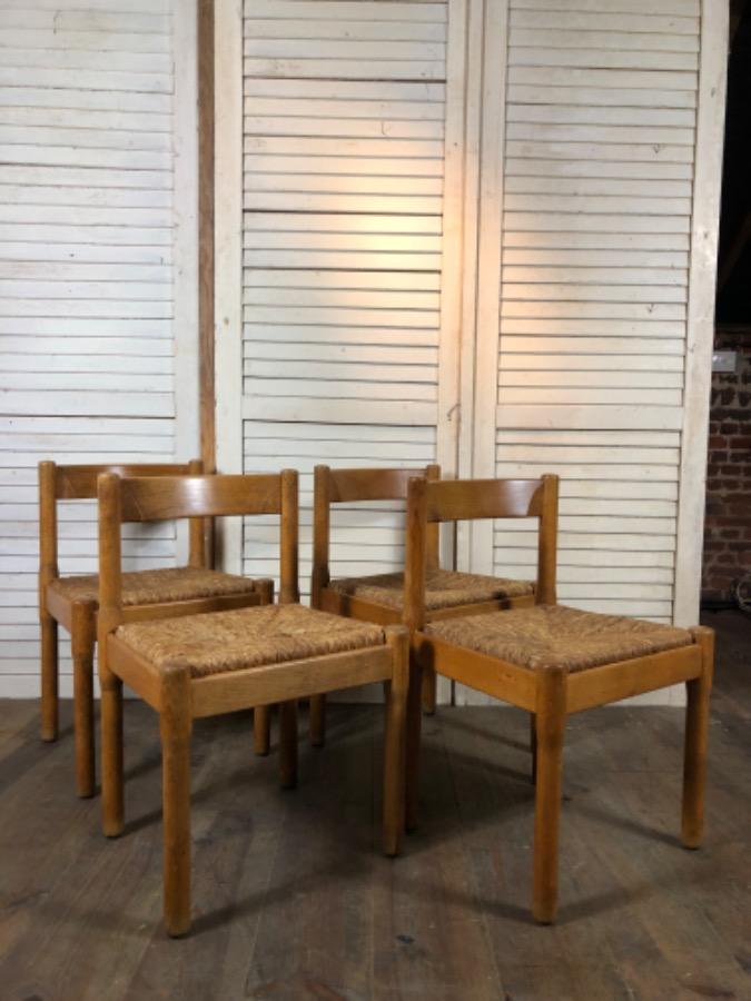 Set of 4 vintage CARIMATE chairs by Magistretti